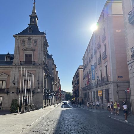 Dplace To Be - Exclusive Apartments In Historic Center Madrid Buitenkant foto