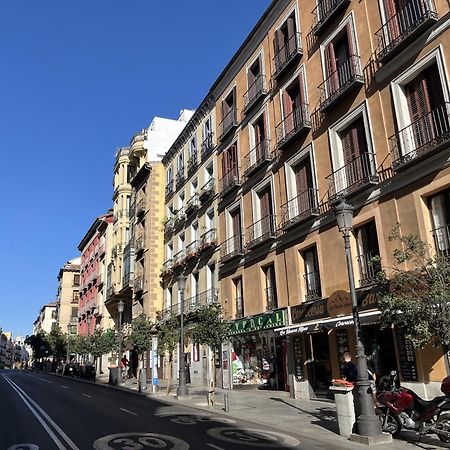 Dplace To Be - Exclusive Apartments In Historic Center Madrid Buitenkant foto