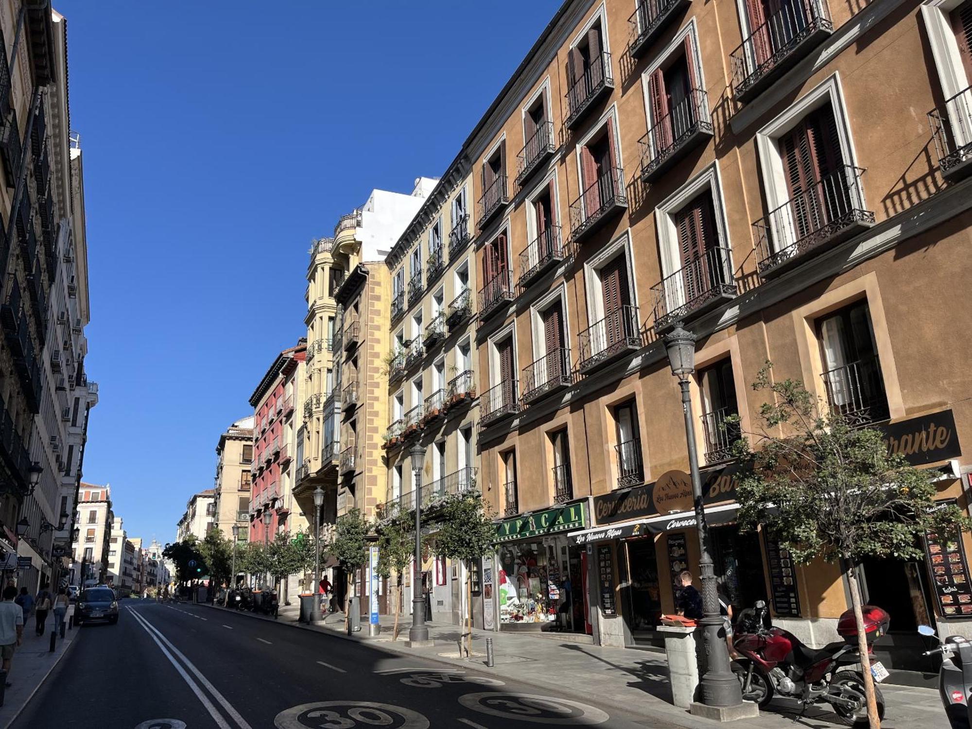 Dplace To Be - Exclusive Apartments In Historic Center Madrid Buitenkant foto