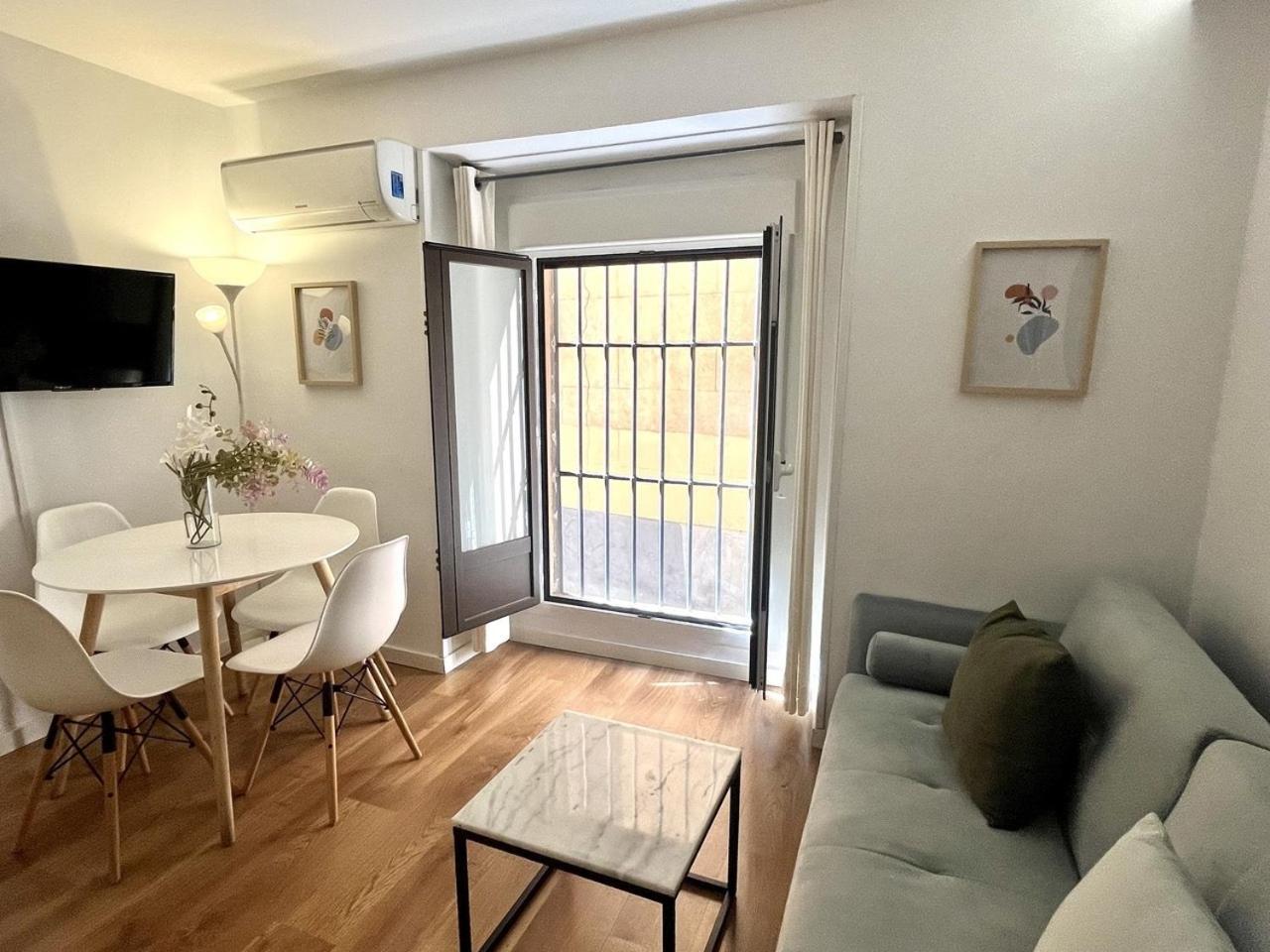 Dplace To Be - Exclusive Apartments In Historic Center Madrid Kamer foto
