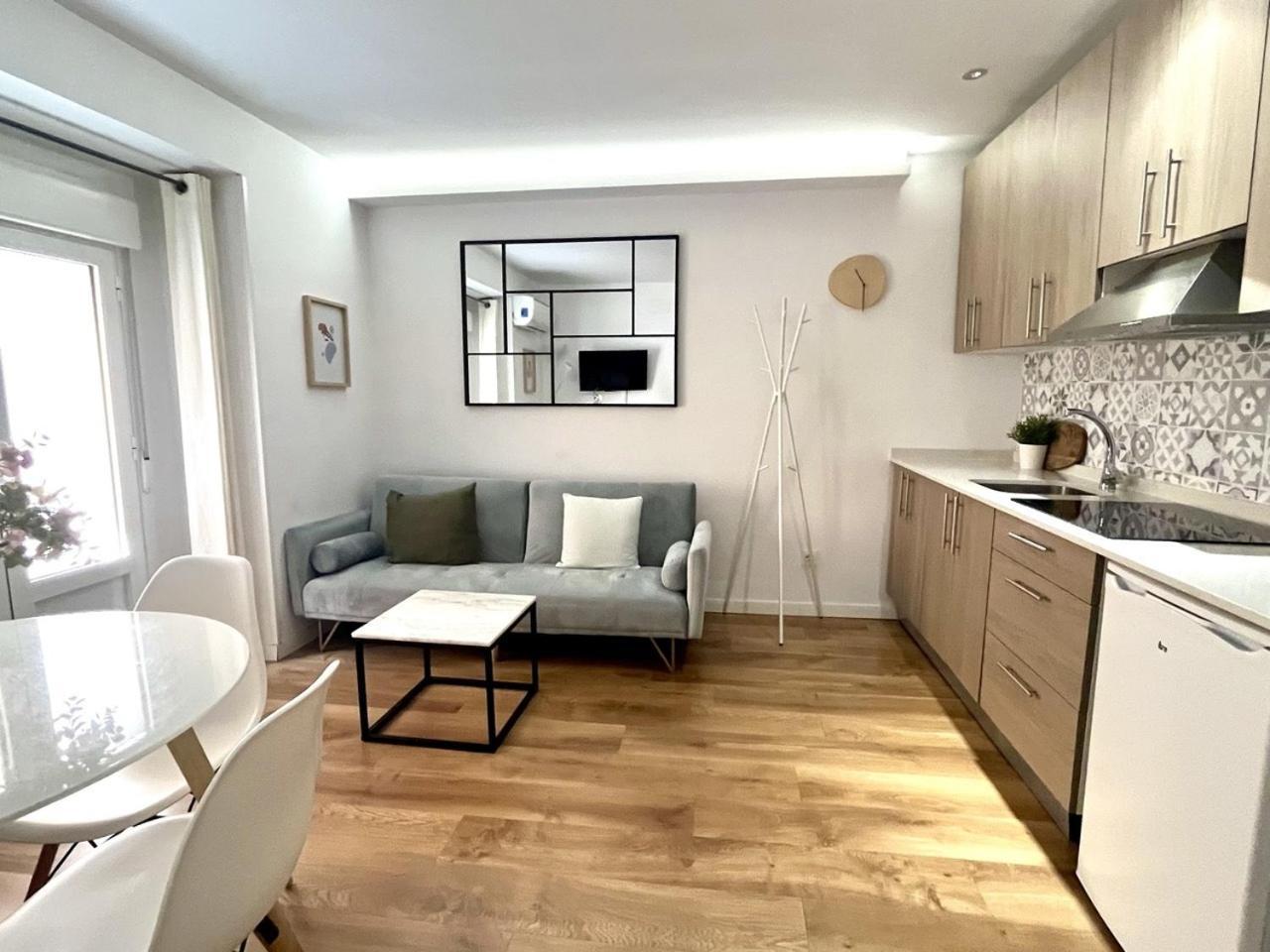 Dplace To Be - Exclusive Apartments In Historic Center Madrid Kamer foto