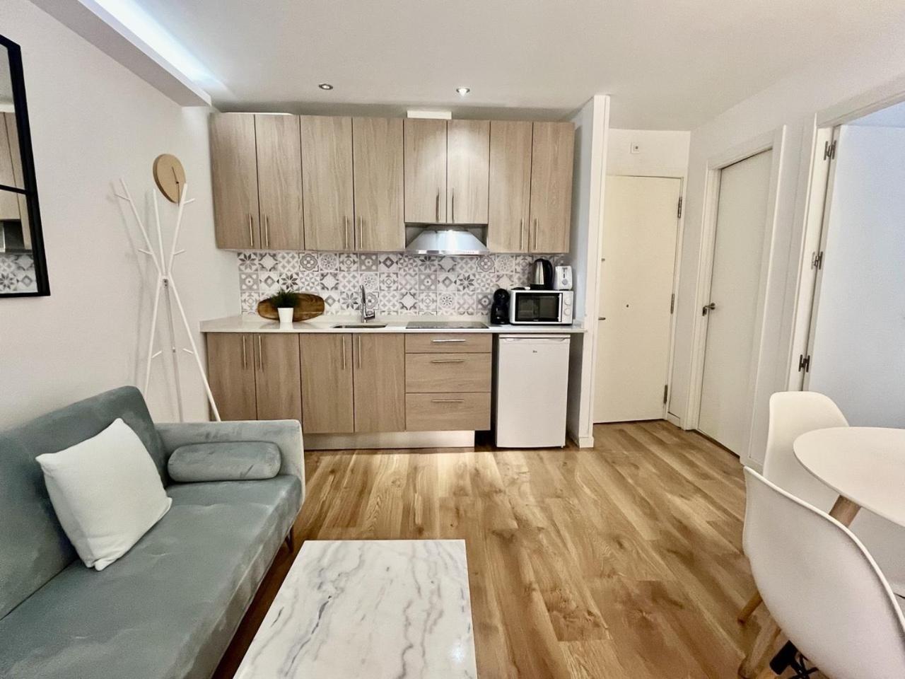 Dplace To Be - Exclusive Apartments In Historic Center Madrid Kamer foto