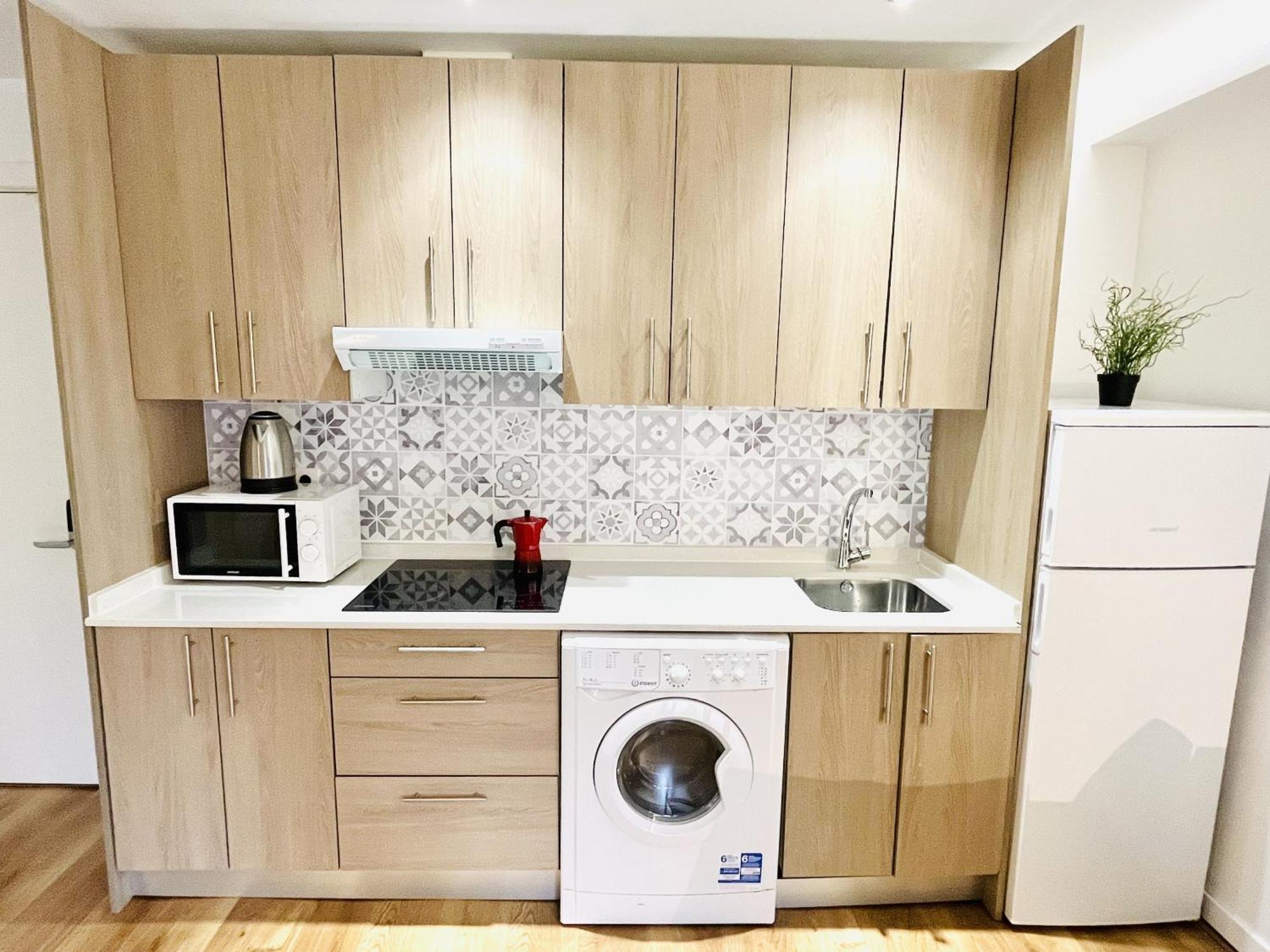 Dplace To Be - Exclusive Apartments In Historic Center Madrid Kamer foto