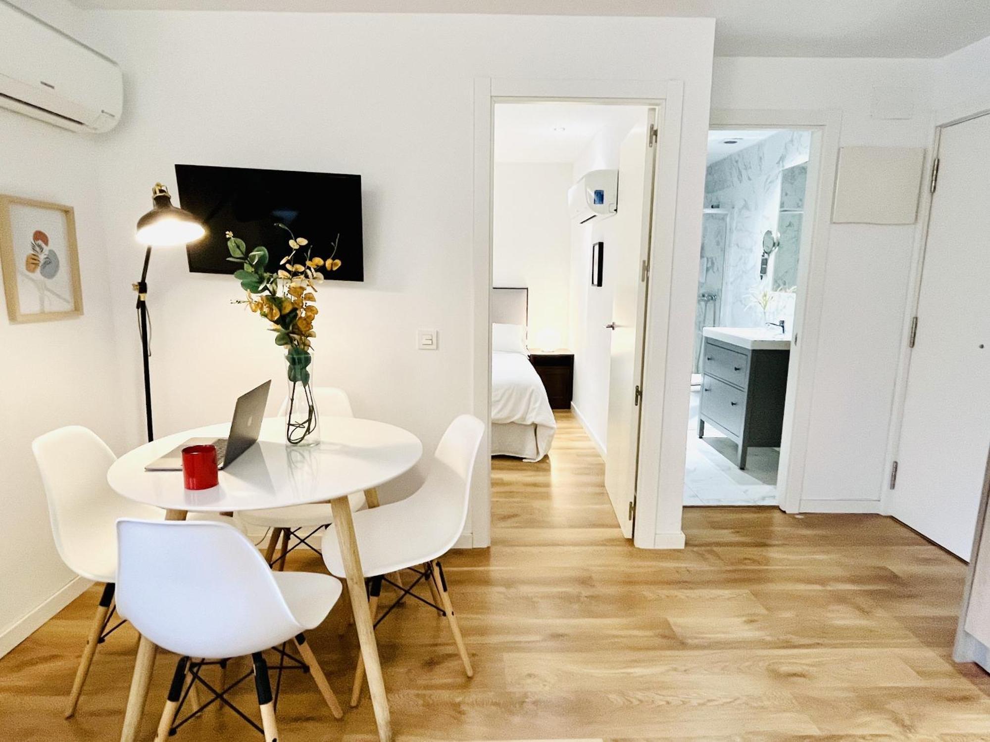 Dplace To Be - Exclusive Apartments In Historic Center Madrid Kamer foto