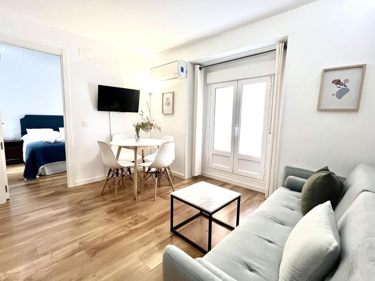 Dplace To Be - Exclusive Apartments In Historic Center Madrid Kamer foto